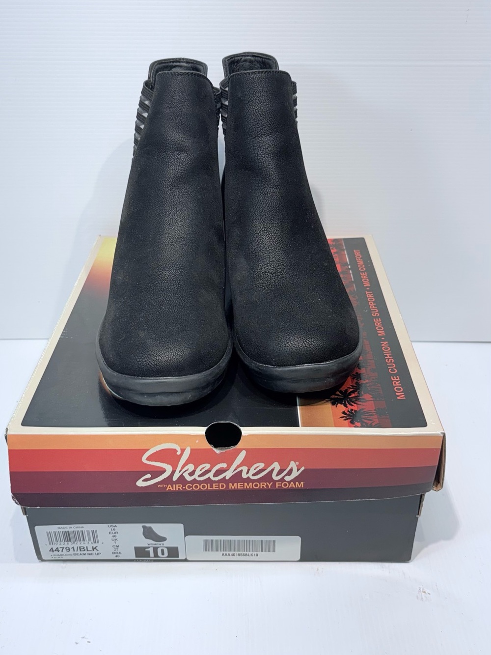 SKETCHERS Women's Rumblers - Beam Me Up Chelsea Boots - Women's Size 10 (40 EU)
